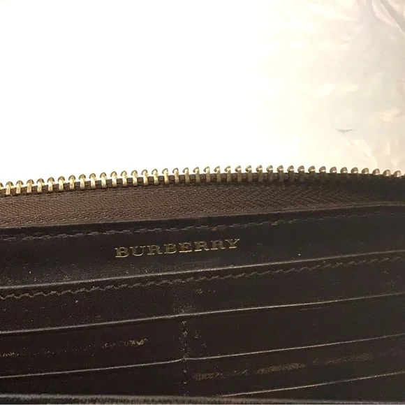 Burberry Studded Haymarket Zip Around Wallet - Picture 7 of 11